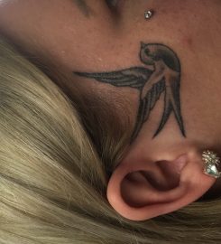 Eclipse tattoo and piercing