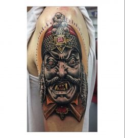 Eclipse tattoo and piercing