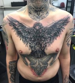 Eclipse tattoo and piercing