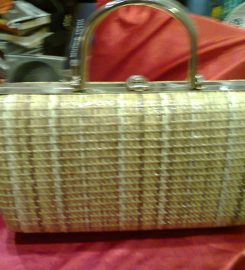 Dream Retro for cool vintage shopping Tuesday-Saturday