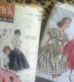 Dream Retro for cool vintage shopping Tuesday-Saturday